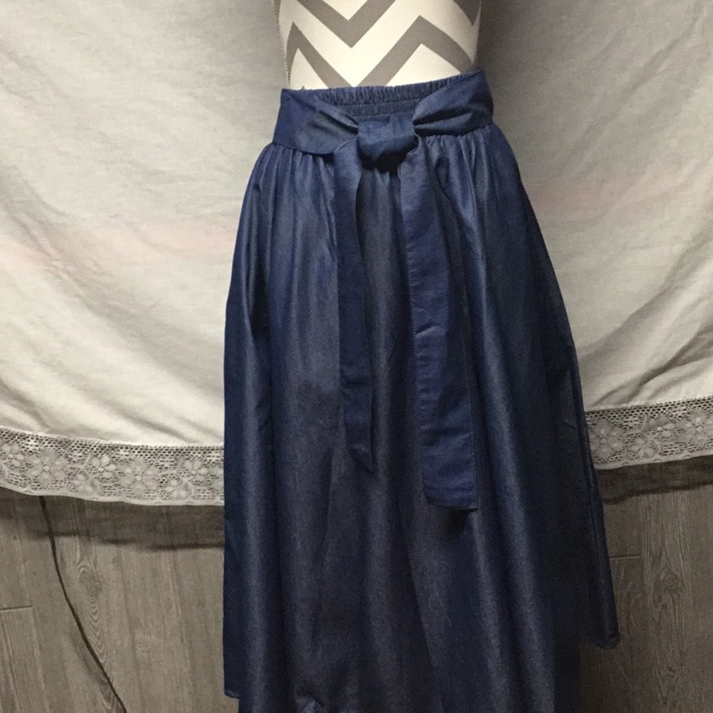 Skirt - Picture 1 of 5